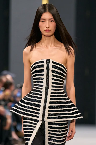 Look 90